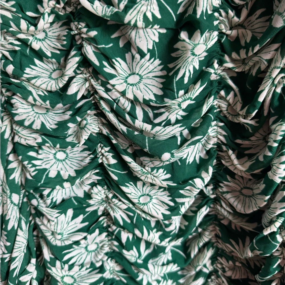 NWOT Torrid Floral Ruched Top - Picture 5 of 6